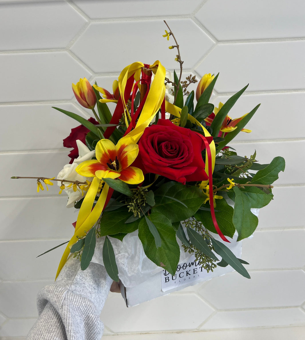 Everyday Arrangements Bloomin' Buckets